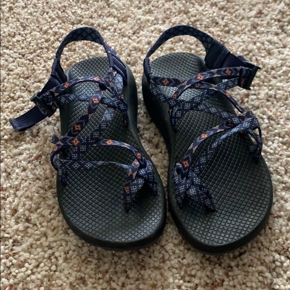 blue detailed chacos